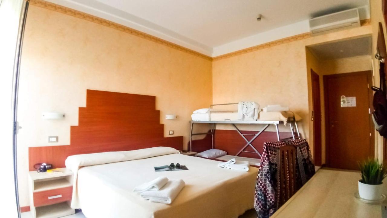 Hotel Condor Milano Marittima Dış mekan fotoğraf